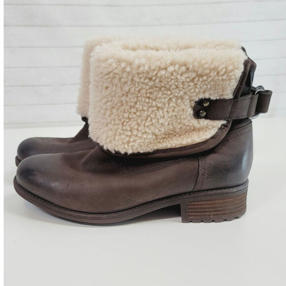 UGG Australia Shoes - UGG ALDON STOUT WATER RESISTANT SHEARLING LINED ANKLE BOOTS IN BROWN, SZ 8